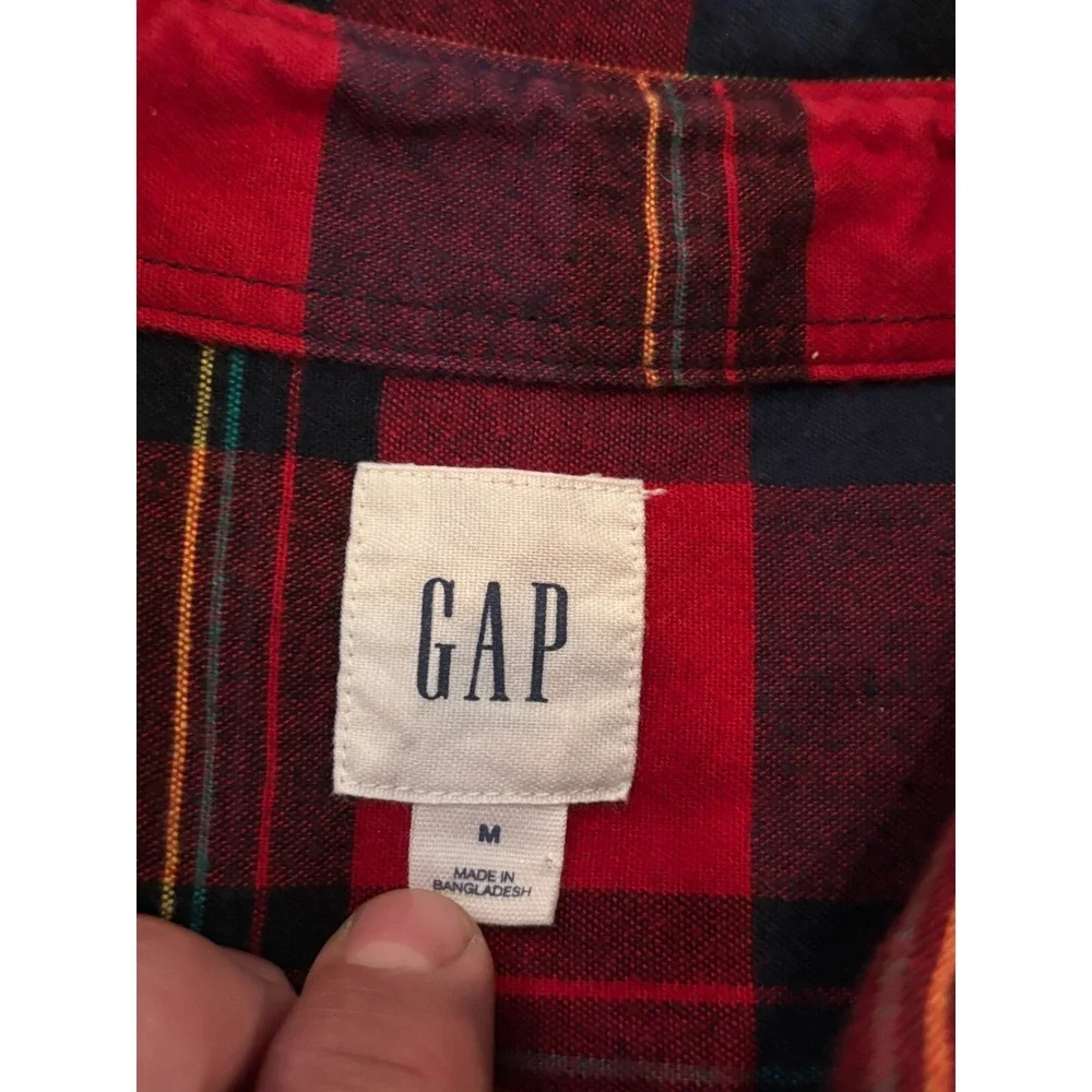 GAP Flannel Shirt Mens Medium Red Cotton Button Down Lumberjack Tartan Plaid